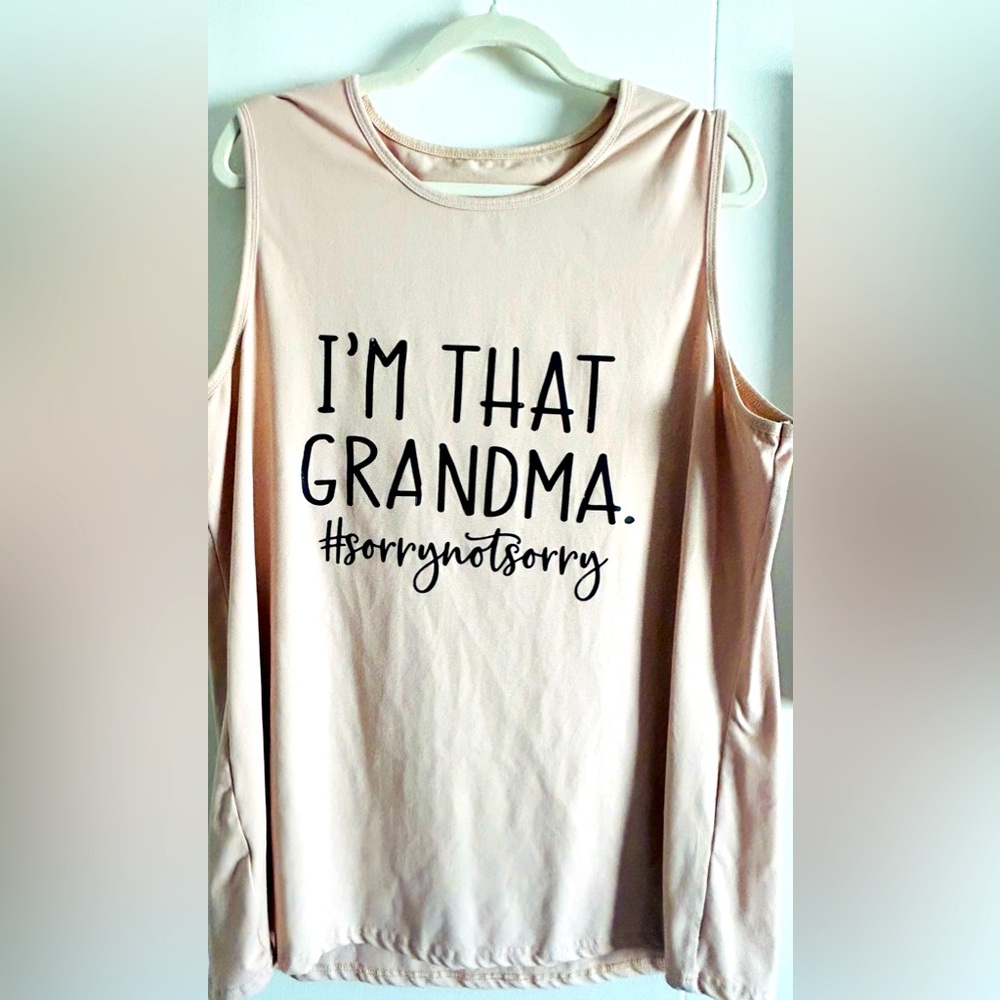 FUN TANK TOP GRANDMA 🙌🏻
